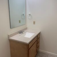 16.5 Palmer Full Bathroom2