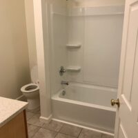 18.5 Palmer Full Bathroom1
