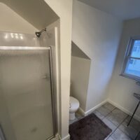 18 Palmer Upstairs Bathroom